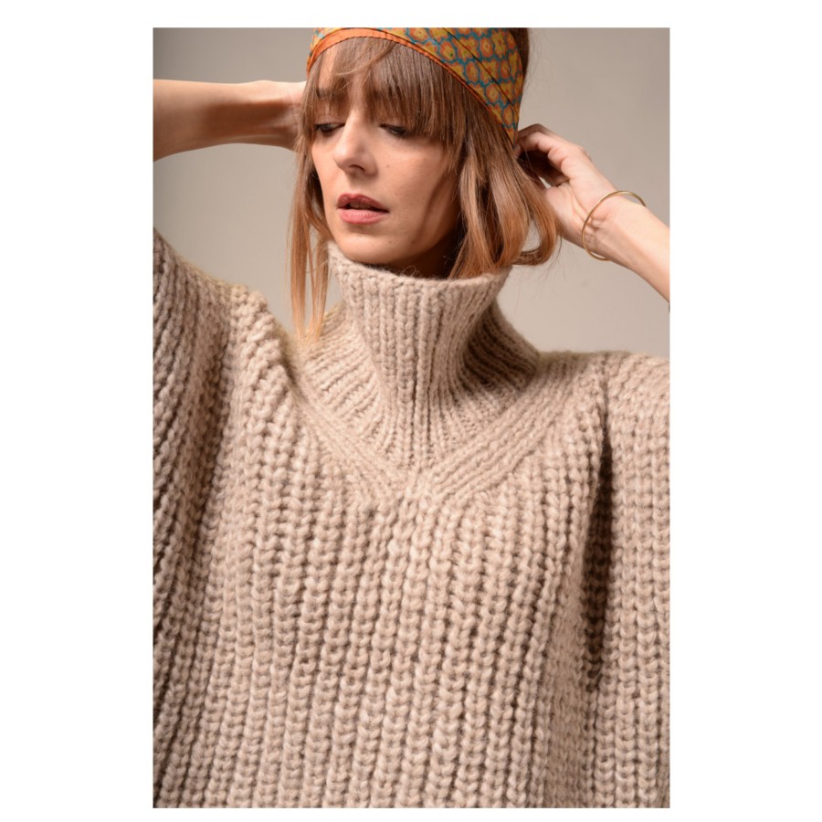 V DE VINSTER Knitwear | Sleeveless Sweater